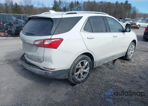 2018 Chevrolet Equinox Premier z USA, uszkodzony, nr VIN 2GNAXVEV2J6287536
